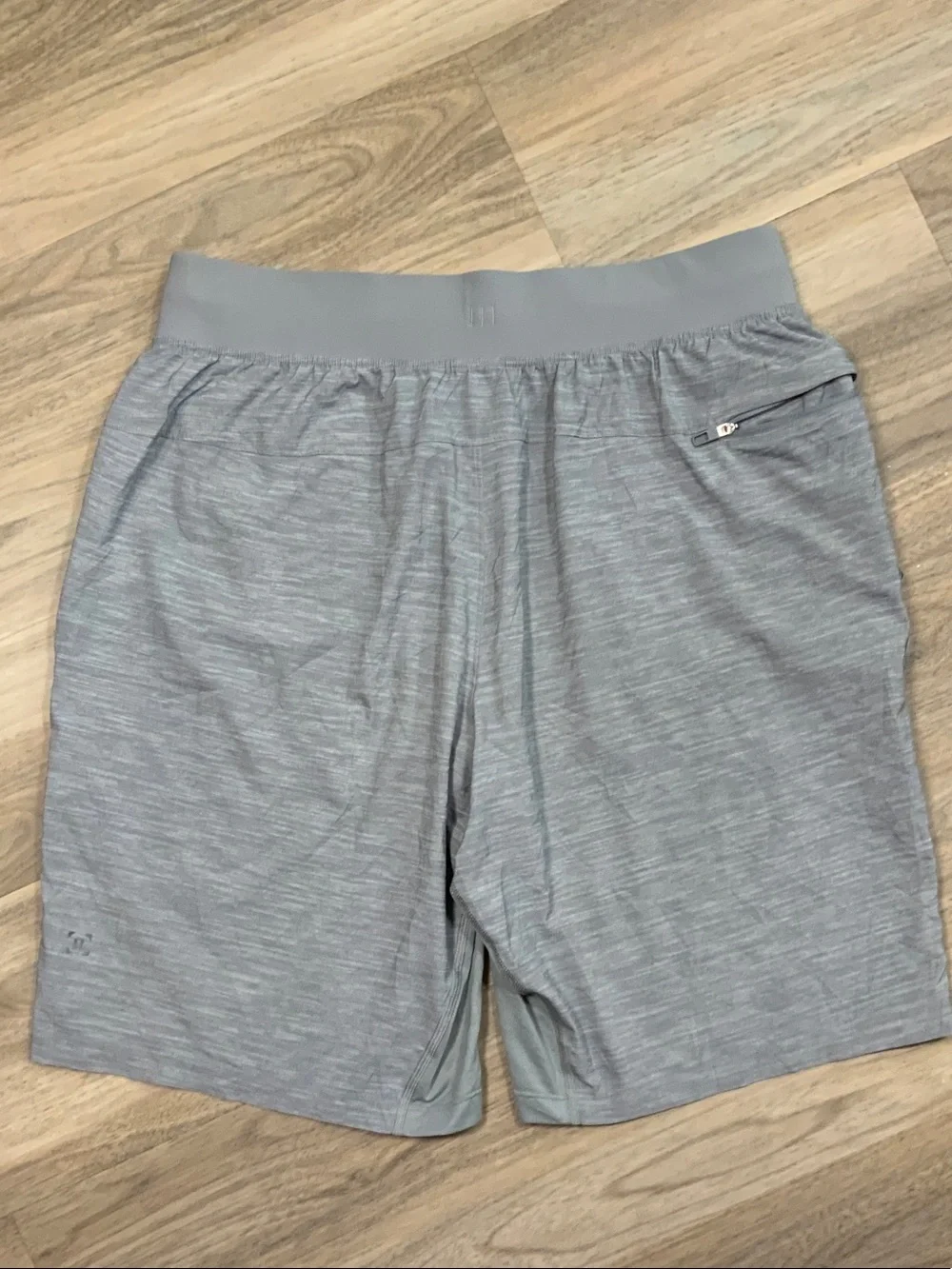 lululemon T.H.E. Short Linerless Light Gray Men's Shorts 9”